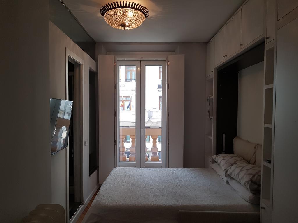 Hostal Montecarlo - Madrid — Photos 1